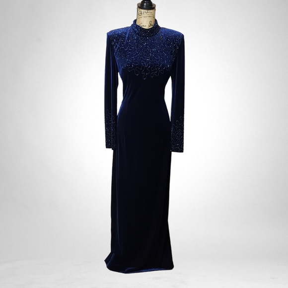 After Dark Evening Cocktail Holiday Velvet Dress - Picture 7 of 11